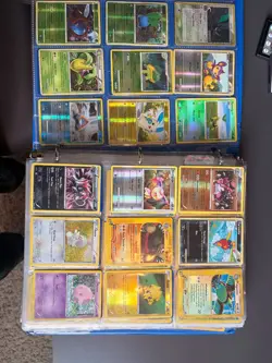 pokemon binder 450+ cards mostly from 1999. Market value for cards is 900$ - Image 2
