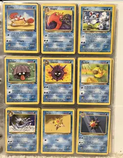 Pokemon TCG WOTC Binder Collection. 144 Cards. 9 Holos. Vintage card lot. Used - Image 4
