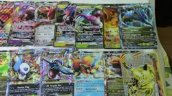 2 bundles of 30 + 13 jumbo pokemon cards (2 in picture sold separately) - Image 4