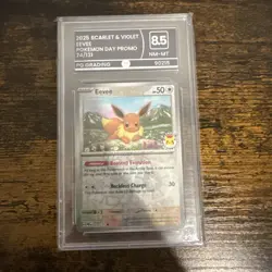 Eevee 074/131 Pokeball Reverse Holo Prismatic Evolutions Pokemon - pg 8.5 NM/MT - Image 1