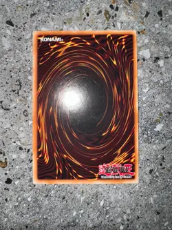YugiOh 1x Blue-Eyes White Dragon MVP1-ENGV4 Gold Secret Rare Limited Edition NM - Image 4