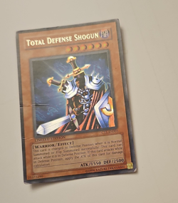 Konami Yu-Gi-Oh! Total Defense Shogun CT1-EN001 Ltd Ed Super Rare ATK 1550 - Image 1