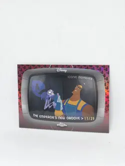 Topps Chrome Disney 2026 Iconic Moments /28 IM-9 The Emperor's New Groove - Image 3