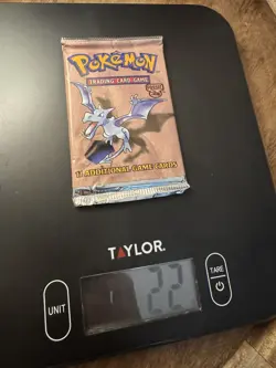 (Very Heavy) Pokemon Fossil Booster Pack Unlimited –Aerodactyl - Sealed– 22 g - Image 1