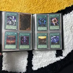 2x Vintage YuGiOh Binders 4 Card Page - Image 4