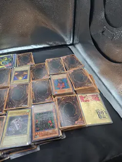 800+PLAYED/DAMAGED YUGIOH CARDS ULTIMATE LOT YU-GI-OH! INSTANT COLLECTION!!! - Image 3