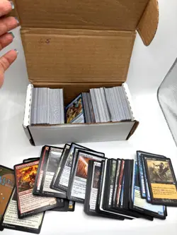 Magic the Gathering Lot - 400 plus cards - Various Sets in box - Image 1