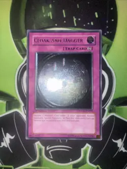 Cloak and Dagger STON-EN059 Ultimate Rare 1st Edition Yugioh LP - Image 2