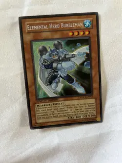 Yu-Gi-Oh! Elemental HERO Bubbleman EHC1-EN003 Limited Ed Holo - Image 2