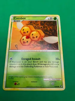 Combee - 44/90- HGSS - Undaunted - Pokemon Card - Unplayed NM/EXL - Image 1