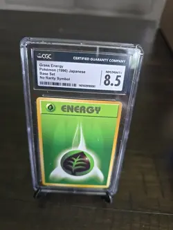 Pokemon grass Energy Base Set Non Holo 1996 Japanese No Rarity Symbol CGC 8.5 - Image 1