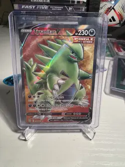 2021 POKEMON SWSH05 BATTLE STYLES TYRANITAR V 154/163 FULL ART ULTRA RARE - Image 1