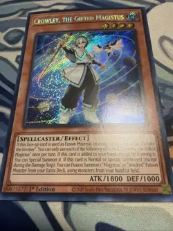 Yugioh Crowley, The Gifted Magistus Secret Rare BLMM-EN044 - Image 1