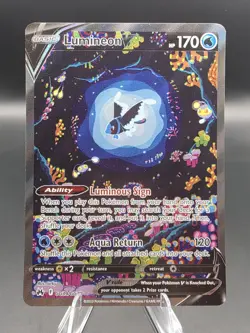 Lumineon v Crown Zenith: Galarian Gallery Ultra Rare Card #GG39/GG70 - Image 1