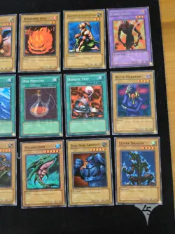 Yugioh 27 LOB 1st Edition Unique Commons w/ Flame Ghost ; LP+/ NM Trial of Hell - Image 4