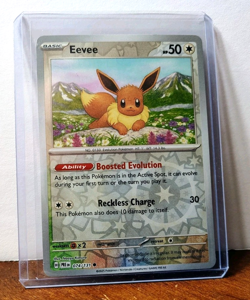 POKEMON EEVEE 074/131 REVERSE HOLO PRISMATIC EVOLUTIONS LP - Image 3