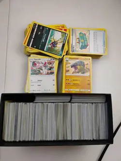 1000 Pokemon Cards Bulk Lot - Commons Uncommons And Rare 50 Halos Included - Image 1