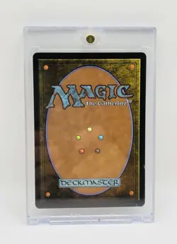 MTG: Marvel Super Heroes - Patriotic Shield Mythic Foil - Image 2