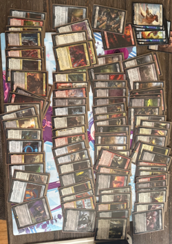 MTG Universes Beyond: Fallout Commander Deck Hail, Caesar Sleeved Deckbox - Image 2