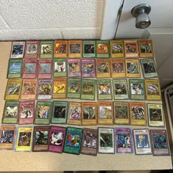 Yu-Gi-Oh! Card Collection– Vintage, Blue-Eyes, Heroes,etc. 83 pieces - Image 1