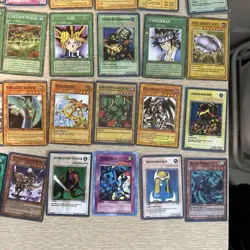 Yu-Gi-Oh! Card Collection– Vintage, Blue-Eyes, Heroes,etc. 83 pieces - Image 5
