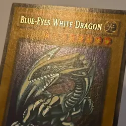 Yu-Gi-Oh! TCG Blue-Eyes White Dragon Kaiba SDK-001 Unlimited Ultra Rare - Image 4