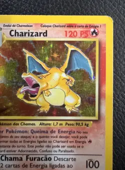 Pokemon TCG: Charizard (Unlimited Base Set ) Holo Rare 4/102 **Portuguese** - Image 3