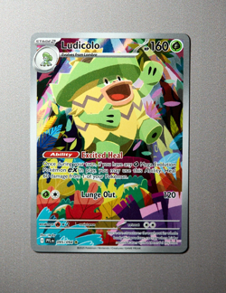 Ludicolo 95/94 IR Phantasmal Flames Holo Pokemon Card NM - Image 1