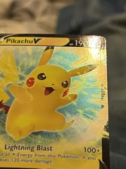 Pokemon TCG Pikachu V SWSH198 PROMO Holo LP ENG - Image 3