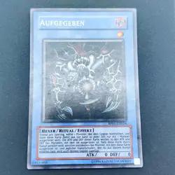 Yu-Gi-Oh! Karte - Aufgegeben RP01-DE054 Ultra Rare - LP - Deutsch Retro Pack - Image 2