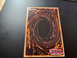 Yu-Gi-Oh! Dark Magician Girl PGLD-EN033 Gold Rare 1st Exactly as Seen - Image 3