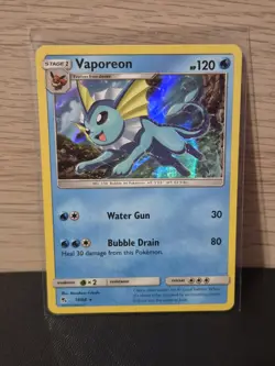 Vaporeon 18/68 REVERSE HOLO Rare Hidden Fates Pokemon LP - Image 1