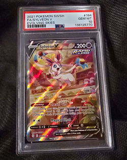 PSA 10 Sylveon V Alt Full Art 184/203 Evolving Skies Holo English 2021 - Image 1