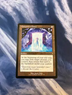 Conjurer's Closet (Retro Frame) Innistrad Remastered Regular - Image 1