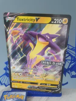 Pokemon TCG Toxtricity V 070/192 Rebel Clash Stamped Promo Jumbo Oversized Card - Image 3