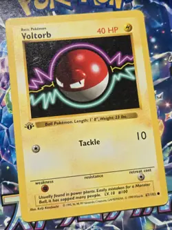 Pokemon TCG Base Voltorb 67/102 1st Edition Shadowless - Image 2