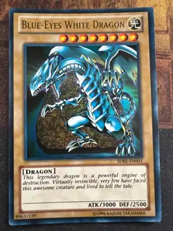 Blue-Eyes White Dragon SDBE-EN001 Misprint - Yu Gi Oh - Image 1