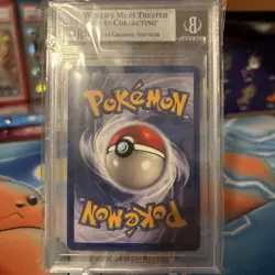 Pokemon 1999 Dragonite Fossil 4/62 Holo Rare Unlimited BGS 7.5 - Image 2