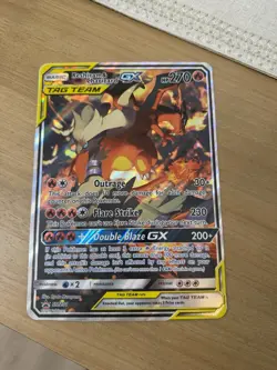Oversize Reshiram & Charizard GX SM201 Jumbo Cards Holo - Image 1