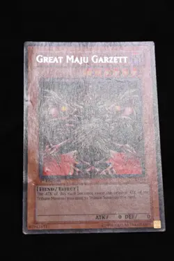 Great Maju Garzett 1st Edition DCR-063 HP Regular Rare Yugioh Card Dark Crisis - Image 2