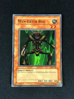 YUGIOH MAN EATER BUG LOB-108 SUPER HP/CREASES - Image 1