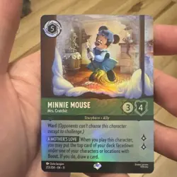 Disney Lorcana Minnie Mouse Mrs Cratchit 213/204 Winterspell Epic Foil NM - Image 1