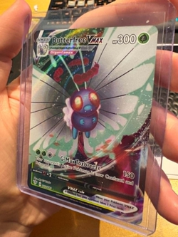 Butterfree VMAX 002/189 Darkness Ablaze Ultra Rare Full Art Pokemon Card * New * - Image 1