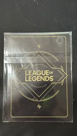 Riftbound Master Yi - Wuju Bladesman Plated Metal Prize Card, 1 of 35 - Image 2