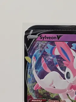 Sylveon V - 074/203 - Ultra Rare NM-Mint Pokemon SWSH7 - Evolving Skies - Image 2