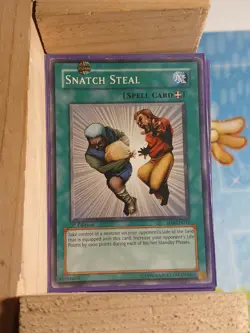 Snatch Steal SD4-EN015 Structure Deck: Fury from the Deep 1st Edition - Image 1