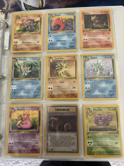 Pokemon Game 1999 Fossil 1st Edition Non Holos Near Complete NM/MiNT - Image 3