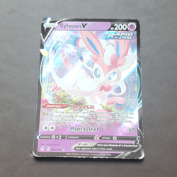 The Pokemon Company Pokemon TCG Evolving Skies Sylveon V #74/203 Holo - Image 1