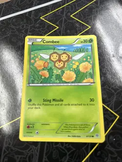 Combee 4/135 - Plasma Storm - Common - Pokemon Card TCG D1 - Image 1