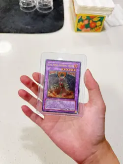 yugioh EVIL HERO INFERNO WING GLAS-EN038 Ultimate Rare 1st Edition near mint - Image 1